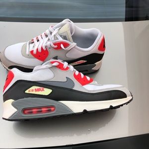 Nike air max 90 infrared brand new but no box 10.5